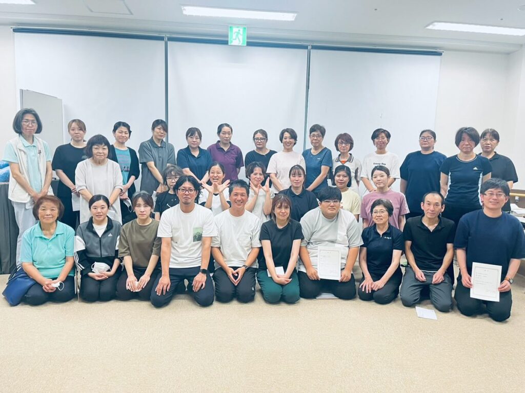 新体制の集合写真
